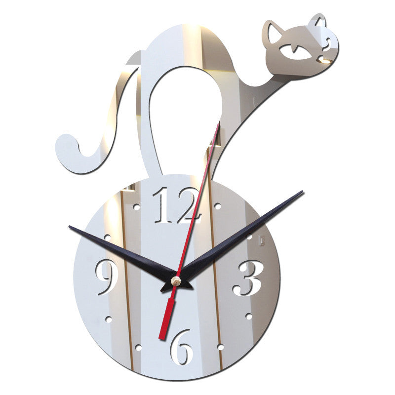Slim Cat on Clock