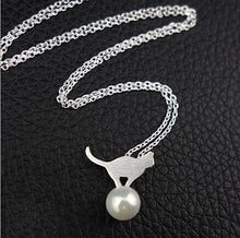 925 Sterling Silver Cat With Imitation Pearls Necklace & Pendant