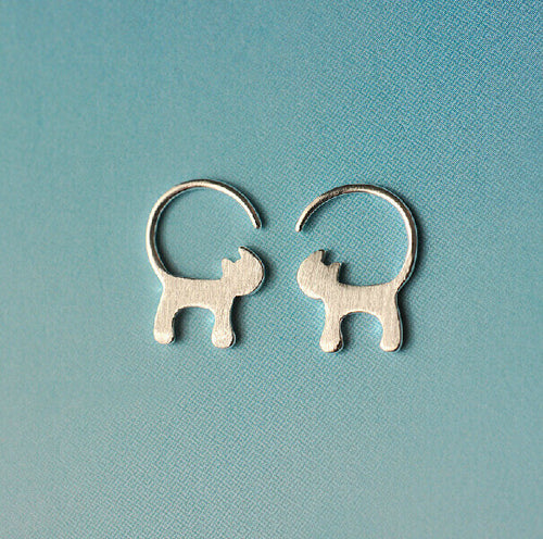 925 Sterling Silver Cute Long tailed Cat Earrings