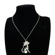 Silver Plated Alloy Cat Pendant  18" Necklace